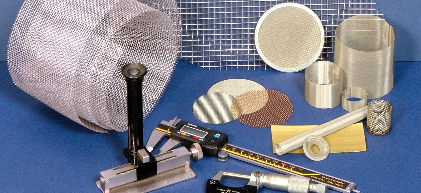 PRODUCTS MADE WITH WIRE MESH FOR SCREENING AND SIEVING Locker Wire Mesh